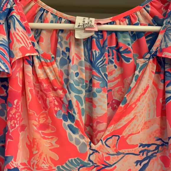 Like new! Lilly Pulitzer Silk Blouse - Picture 2 of 2